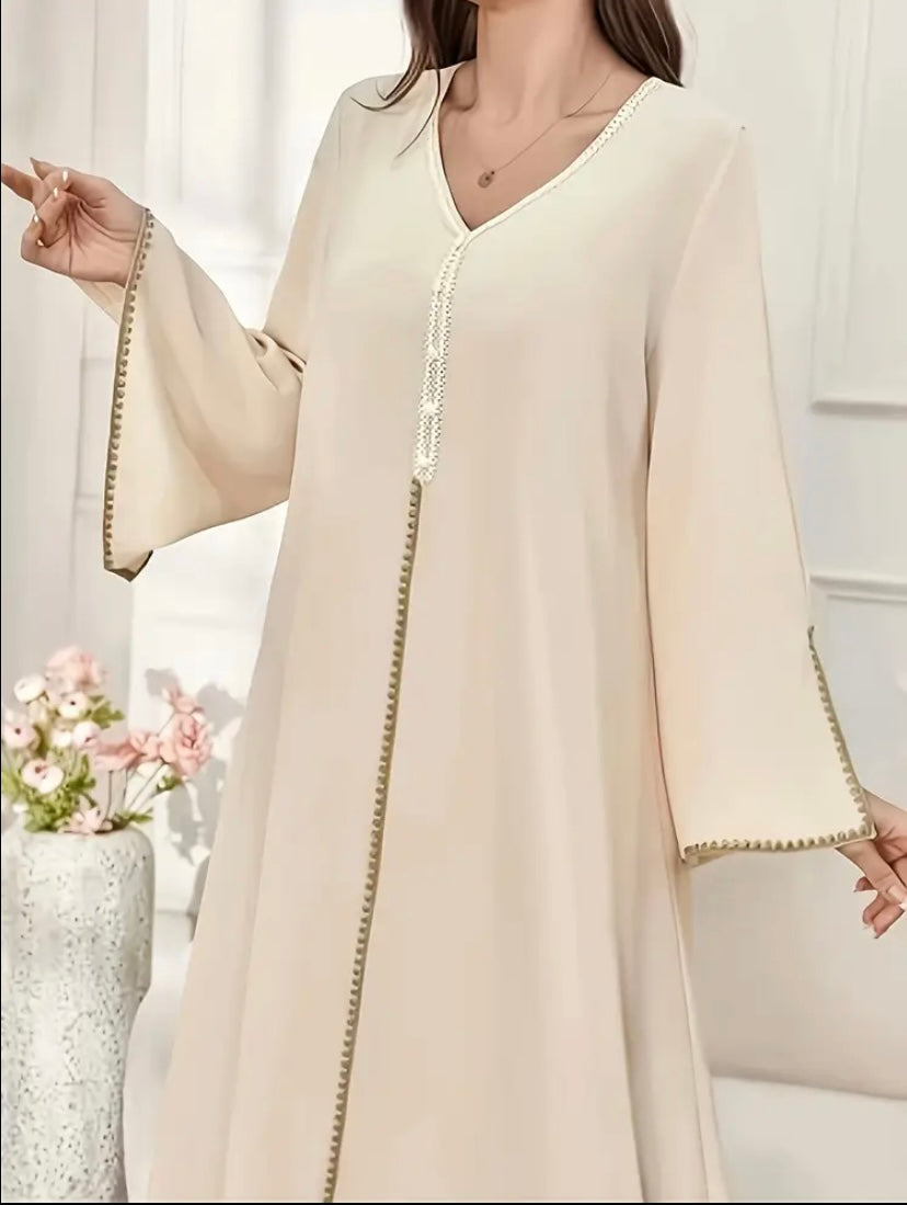 Royal Paisley Embroidered Kaftan – Premium Moroccan Style Jalabiya